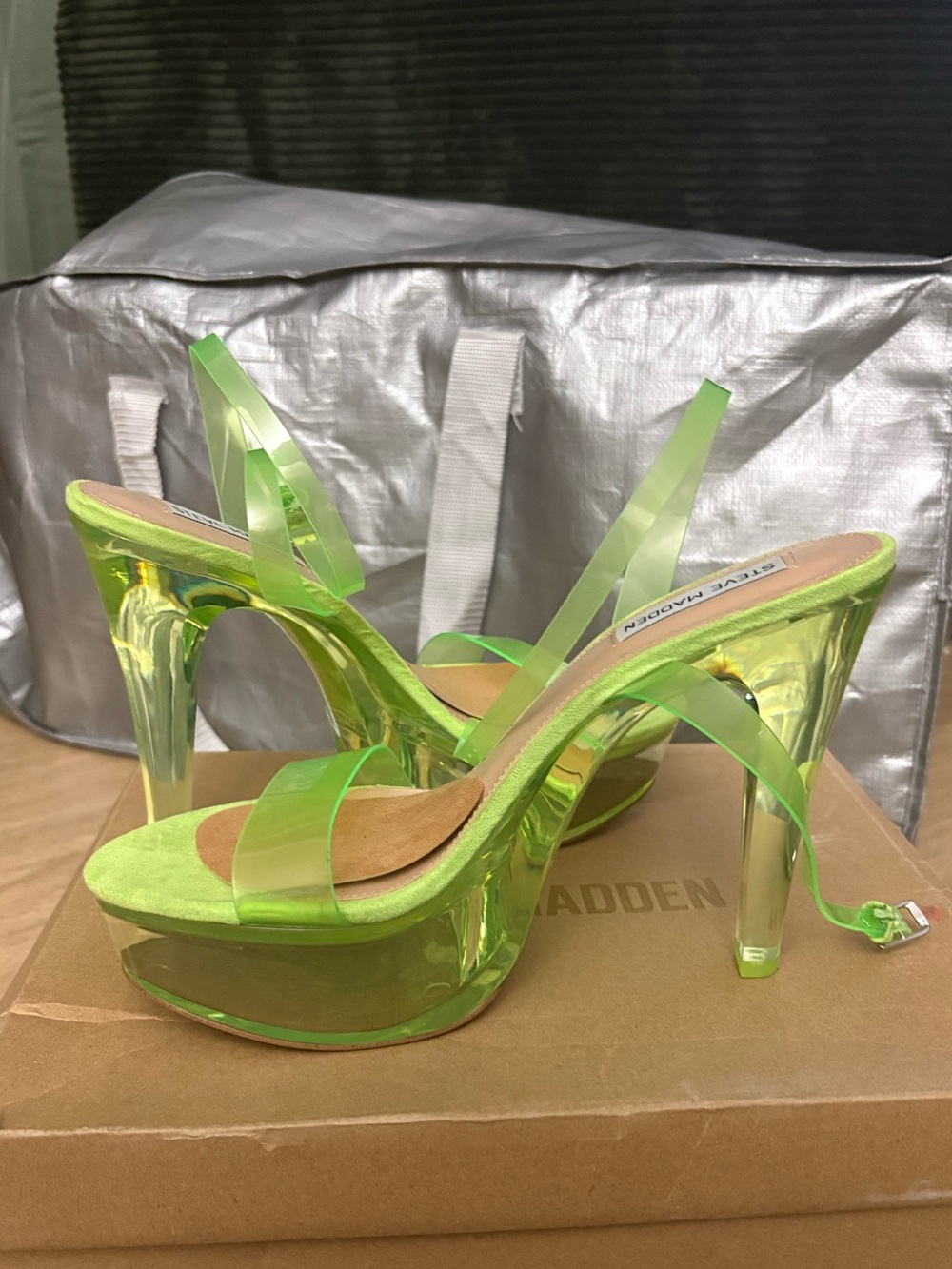 Steve Madden Julien Lime Clear Platform Heels Sandals Size 8.5